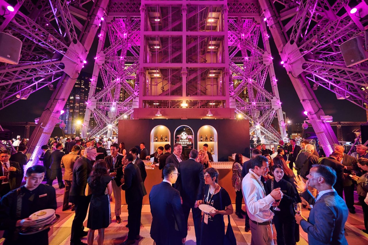 파리지앵 마카오의 에펠탑 전망대에서 펼쳐지는 칵테일 환영 리셉션은 MICE 참가자들에게 잊을 수 없는 특별한 기억을 선사한다. 